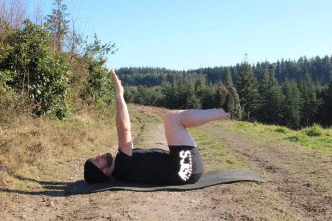 dying-bug-starting-position-core-strength-training-for-trail-runners